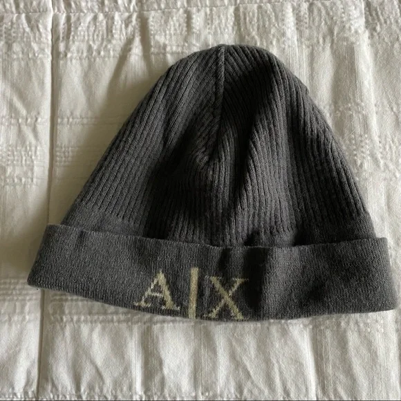 帽子 00s ARMANI Navy Wool Beanie 帽子 00s ARMANI Navy Wool Beanie Navy blue Wool beanie